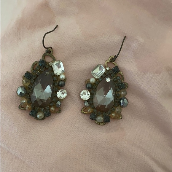 Francesca's Collections Jewelry - Cluster dangle earrings